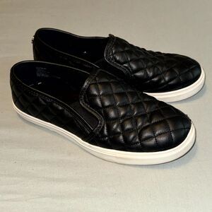 Francesca's Women's US 7 Comfort Shoes Black Quilted Round Toe Slip-On Sneakers